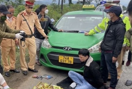 Lực lượng Cảnh sát giao thông toàn quốc: Phát hiện hơn 800 vụ việc vi phạm pháp luật trong tháng 1 năm 2022